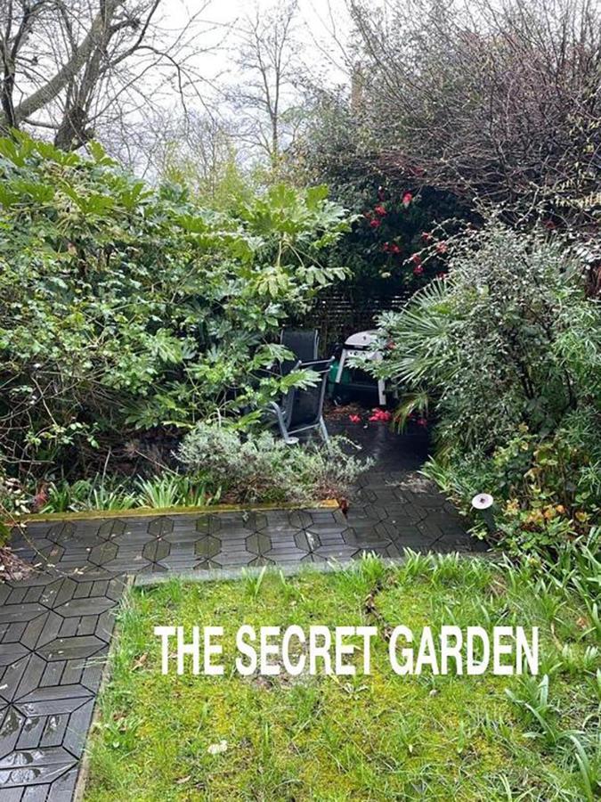 Luxury Large 1 Bed Apartment With Garden In Hampstead Min 3 Nights London Exterior foto